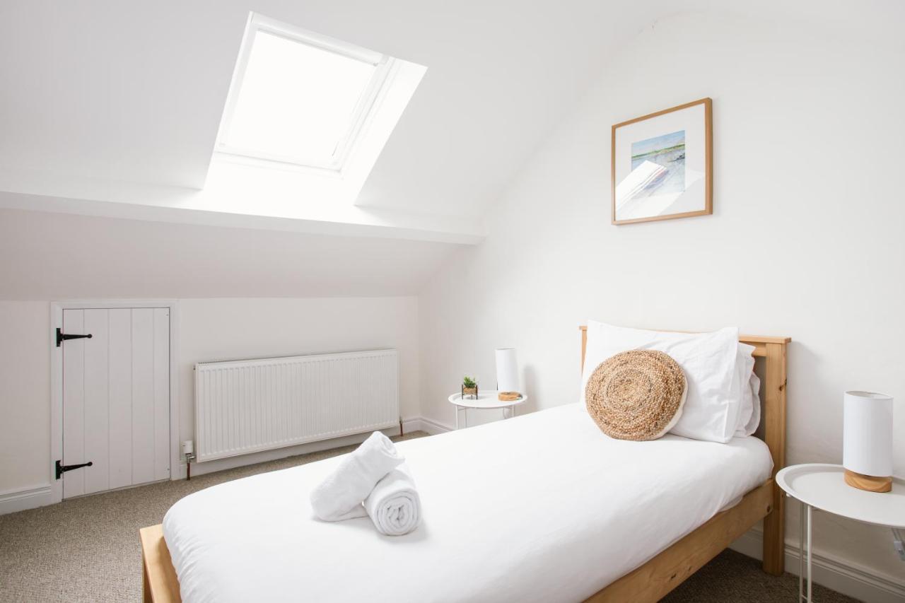 Cosy Period Cottage 2Min Walk To The Beach Portrush Exterior foto